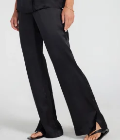 Aden Pant in Black
