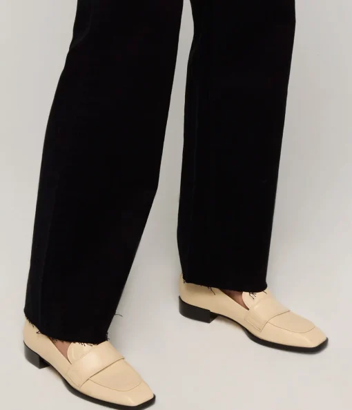 Julie Nappa Loafer in Creamy